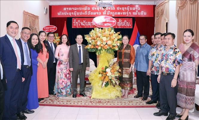 Lãnh đạo TP.HCM, Đà Nẵng chúc mừng Tết cổ truyền của Lào Lãnh đạo TP.HCM, Đà Nẵng chúc mừng Tết cổ truyền của Lào