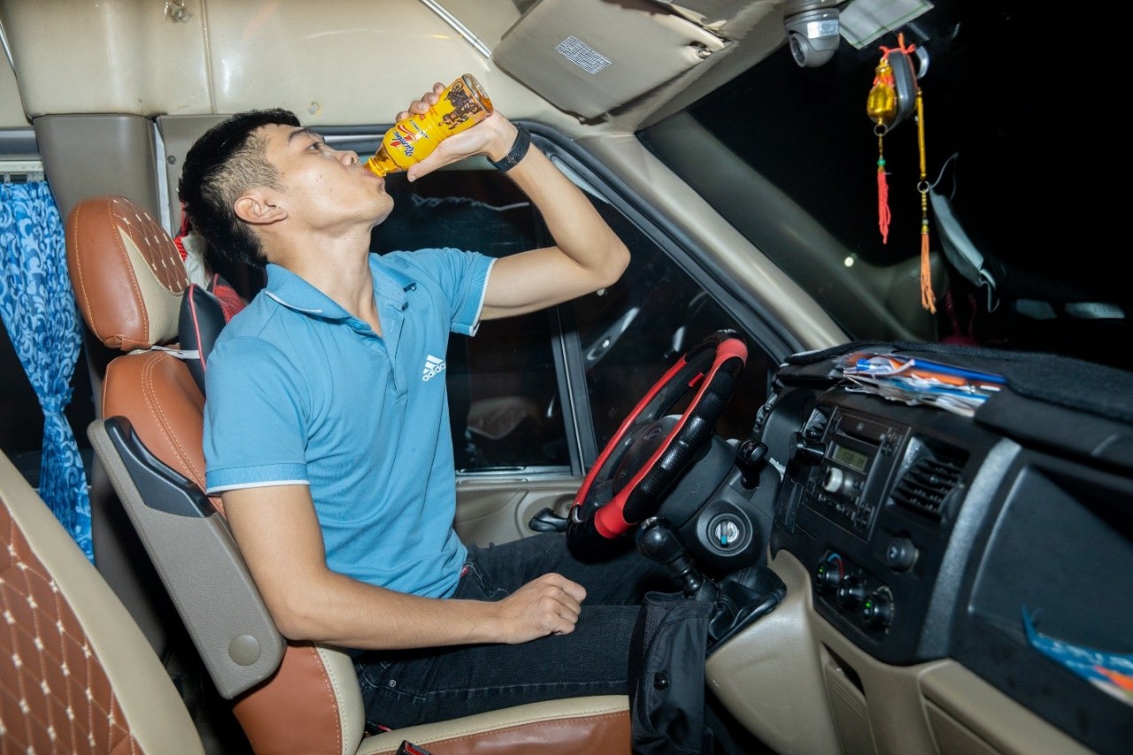 Thách thức khi cầm lái về đêm của những tài xế đường dài Thách thức khi cầm lái về đêm của những tài xế đường dài