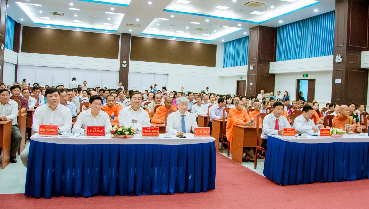 Kịp thời giúp đỡ các hộ Khmer hoàn cảnh khó khăn hưởng trọn vẹn Tết Chôl Chnăm Thmây