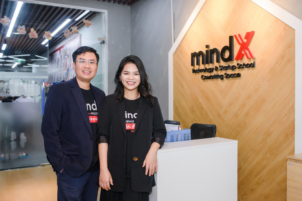 Ông Nguyễn Thanh Tùng, đồng sáng lập và CEO của MindX (trái). Ông Nguyễn Thanh Tùng, đồng sáng lập và CEO của MindX (trái).