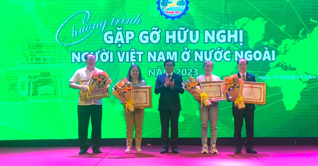Đồng Nai sẽ hỗ trợ kiều bào ở nước ngoài Đồng Nai sẽ hỗ trợ kiều bào ở nước ngoài