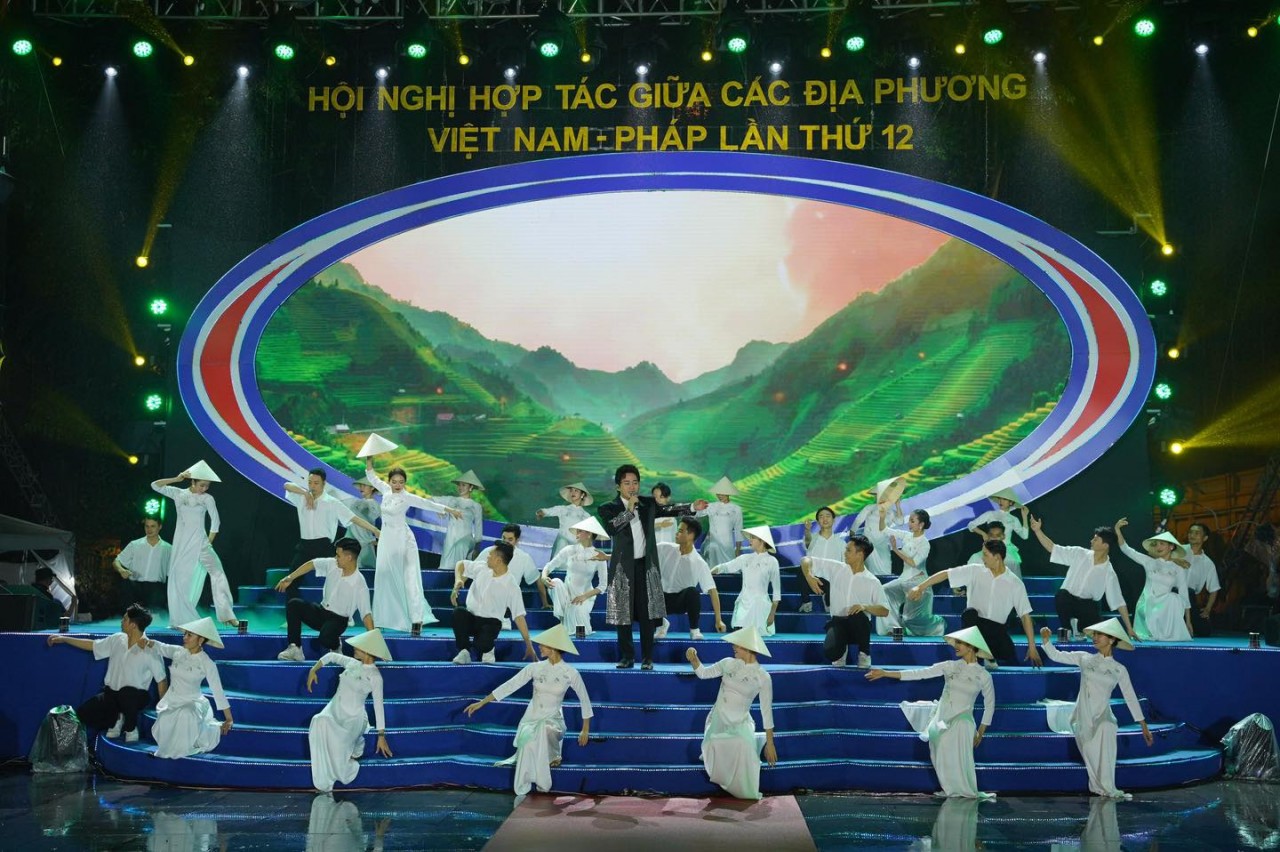 Events Bring Vietnam, France Closer in Hanoi Events Bring Vietnam, France Closer in Hanoi