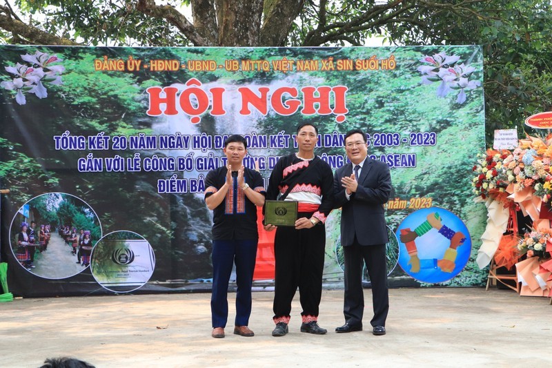 Điểm bản Sin Suối Hồ, Lai Châu đoạt giải thưởng du lịch cộng đồng ASEAN Điểm bản Sin Suối Hồ, Lai Châu đoạt giải thưởng du lịch cộng đồng ASEAN