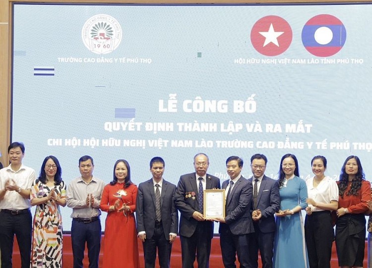 Thành lập Chi hội Hội hữu nghị Việt Nam - Lào Trường Cao đẳng y tế Phú Thọ Thành lập Chi hội Hội hữu nghị Việt Nam - Lào Trường Cao đẳng y tế Phú Thọ