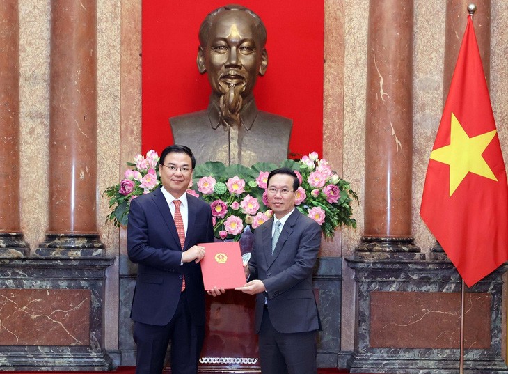 Chủ tịch nước trao quyết định bổ nhiệm Đại sứ Việt Nam tại Nhật Bản Chủ tịch nước trao quyết định bổ nhiệm Đại sứ Việt Nam tại Nhật Bản