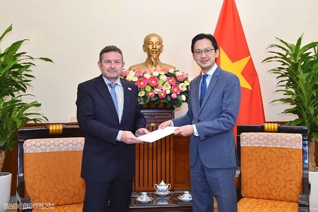 Ho Chi Minh City, OIF Beef up Bilateral Relations Ho Chi Minh City, OIF Beef up Bilateral Relations