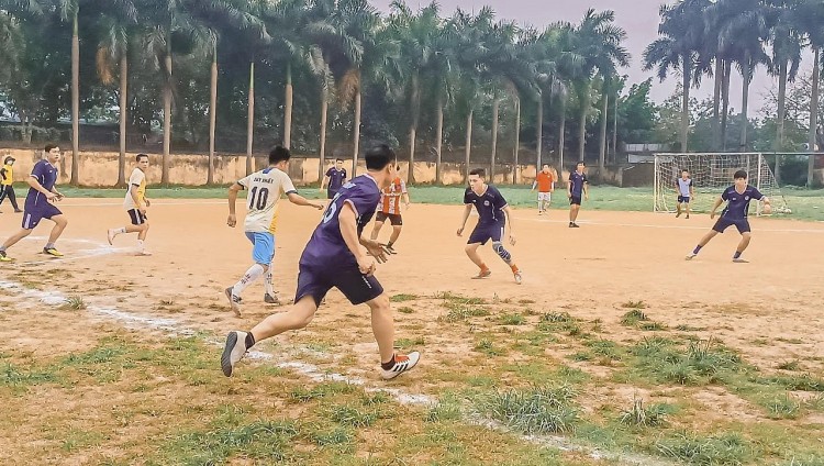 Đại sứ quán Lào tại Việt Nam - Trường Hữu nghị T78: giao lưu hữu nghị qua bóng đá