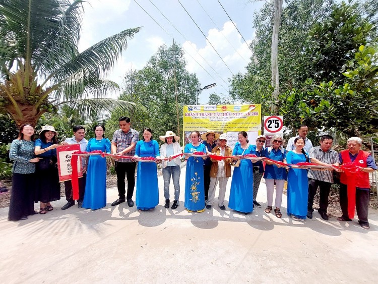 undefined Thêm một cây cầu Việt kiều khánh thành tại tỉnh Hậu Giang