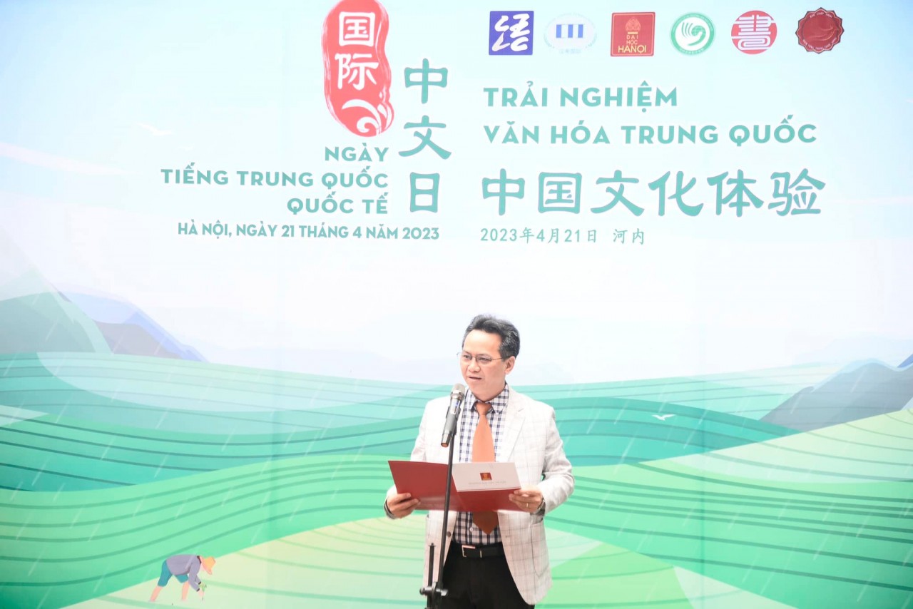 Thúc đẩy hợp tác, giao lưu ngôn ngữ và văn hoá Việt Nam - Trung Quốc Thúc đẩy hợp tác, giao lưu ngôn ngữ và văn hoá Việt Nam - Trung Quốc