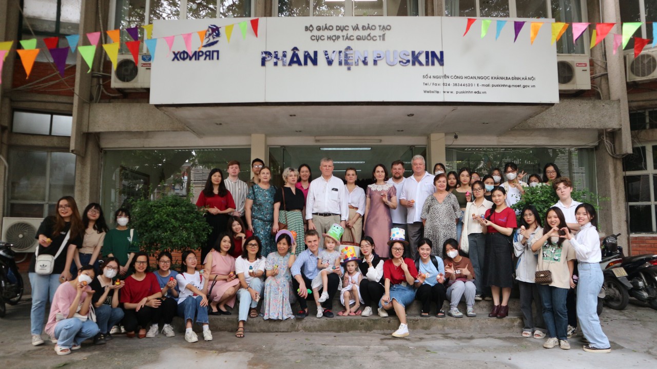Đặc sắc Lễ phục sinh tại Hà Nội Đặc sắc Lễ phục sinh theo lịch Chính thống Nga tại Hà Nội
