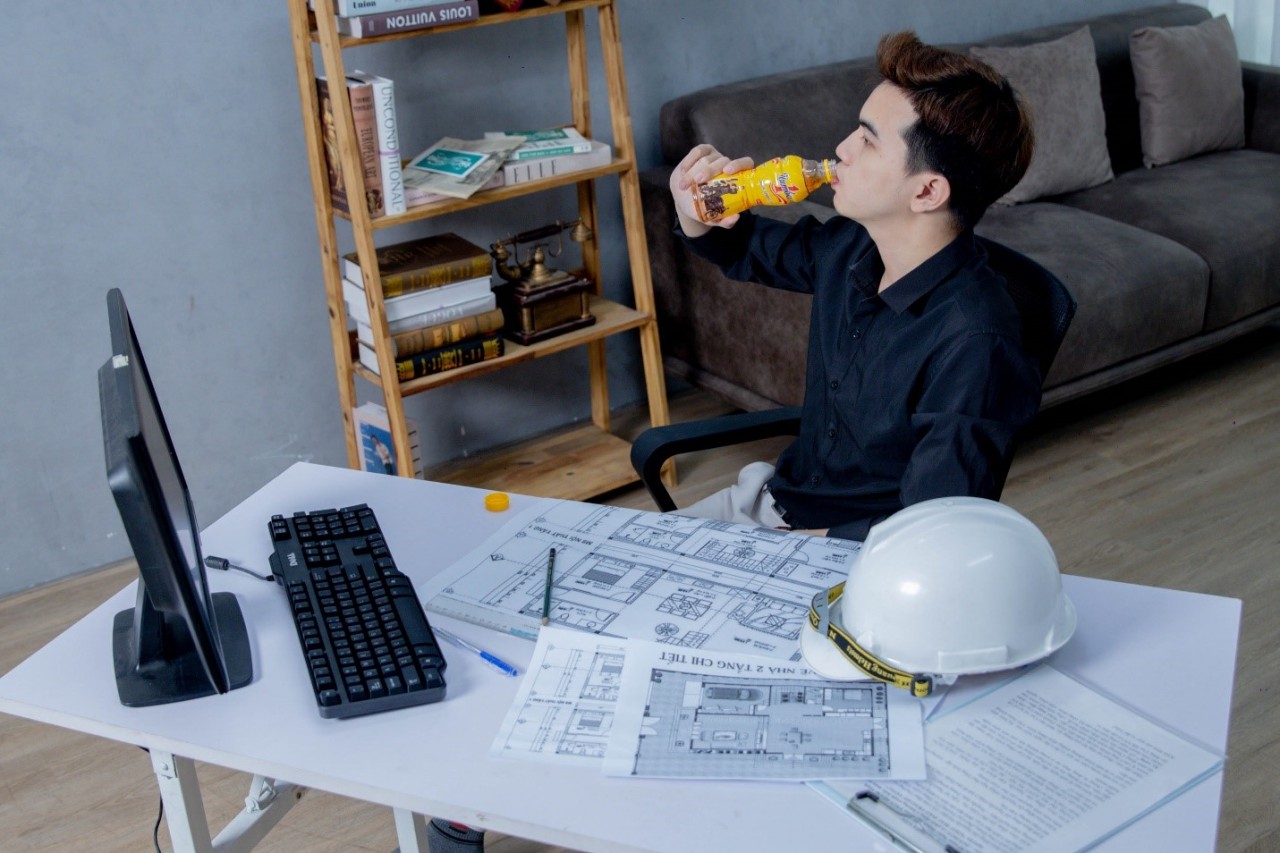 Nước tăng lực Number 1 được nhiều người làm việc về đêm lựa chọn để bổ sung năng lượng, sự tỉnh táo. Nước tăng lực Number 1 được nhiều người làm việc về đêm lựa chọn để bổ sung năng lượng, sự tỉnh táo.