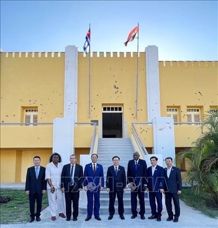 NA Chairman Hue at the Moncada Barracks relic. Photo: VNA NA Chairman Hue at the Moncada Barracks relic. Photo: VNA
