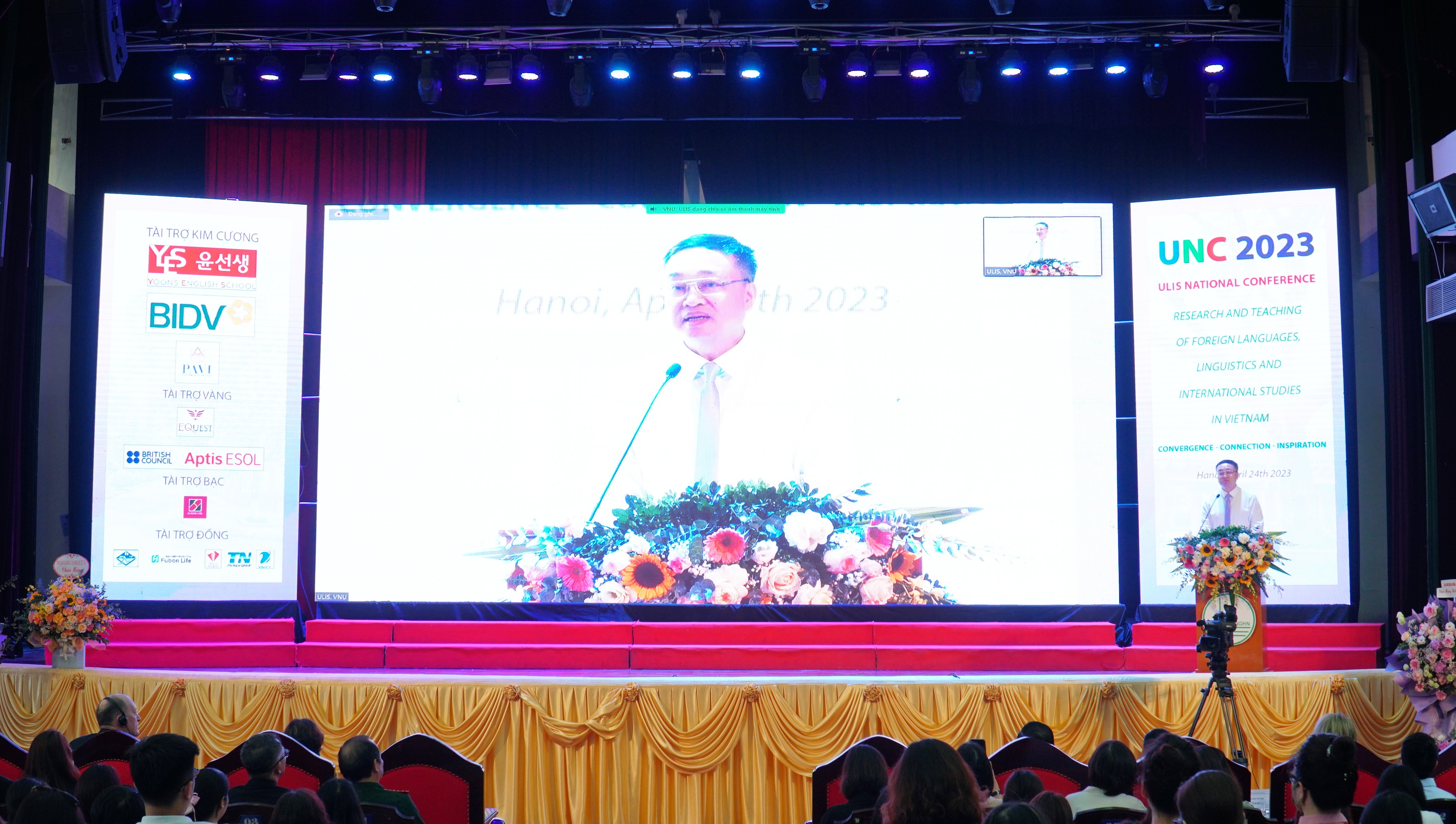 Hội thảo “Nghiên cứu và giảng dạy ngoại ngữ, ngôn ngữ và quốc tế học tại Việt Nam” Hội thảo “Nghiên cứu và giảng dạy ngoại ngữ, ngôn ngữ và quốc tế học tại Việt Nam”