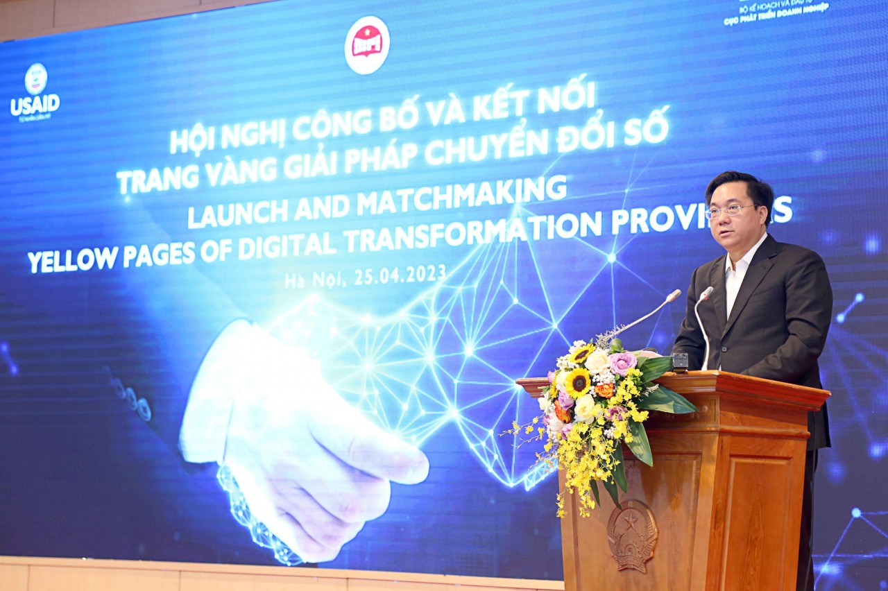 Thứ trưởng Bộ Kế hoạch và Đầu tư Trần Duy Đông phát biểu khai mạc sự kiện. Thứ trưởng Bộ Kế hoạch và Đầu tư Trần Duy Đông phát biểu khai mạc sự kiện.