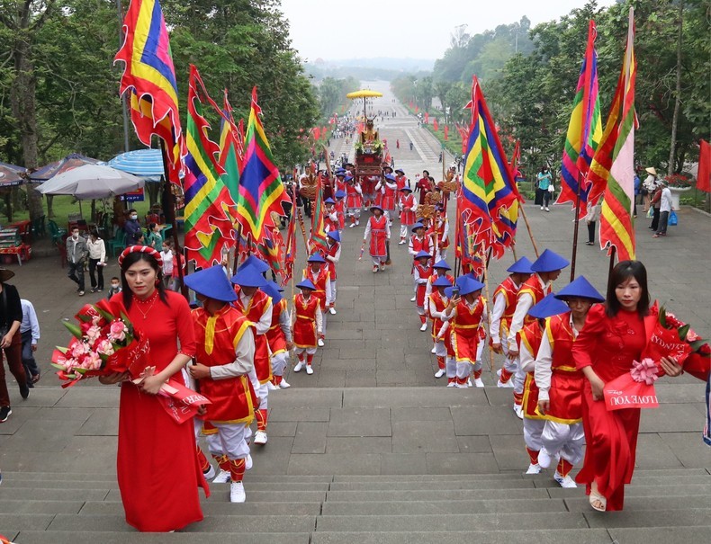Độc đáo Lễ rước kiệu về Đền Hùng Độc đáo Lễ rước kiệu về Đền Hùng