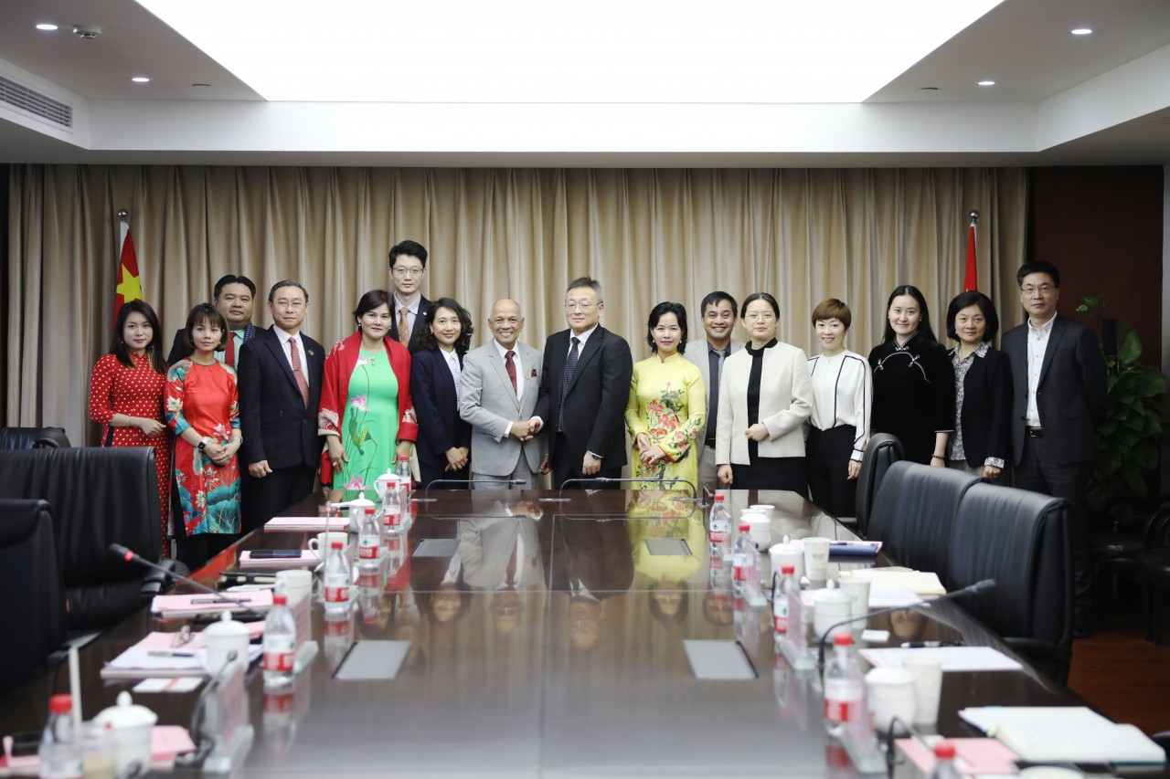 Đẩy mạnh xuất khẩu chính ngạch hàng hóa của Việt Nam vào Trung Quốc qua cảng Thượng Hải Đẩy mạnh xuất khẩu chính ngạch hàng hóa của Việt Nam vào Trung Quốc qua cảng Thượng Hải