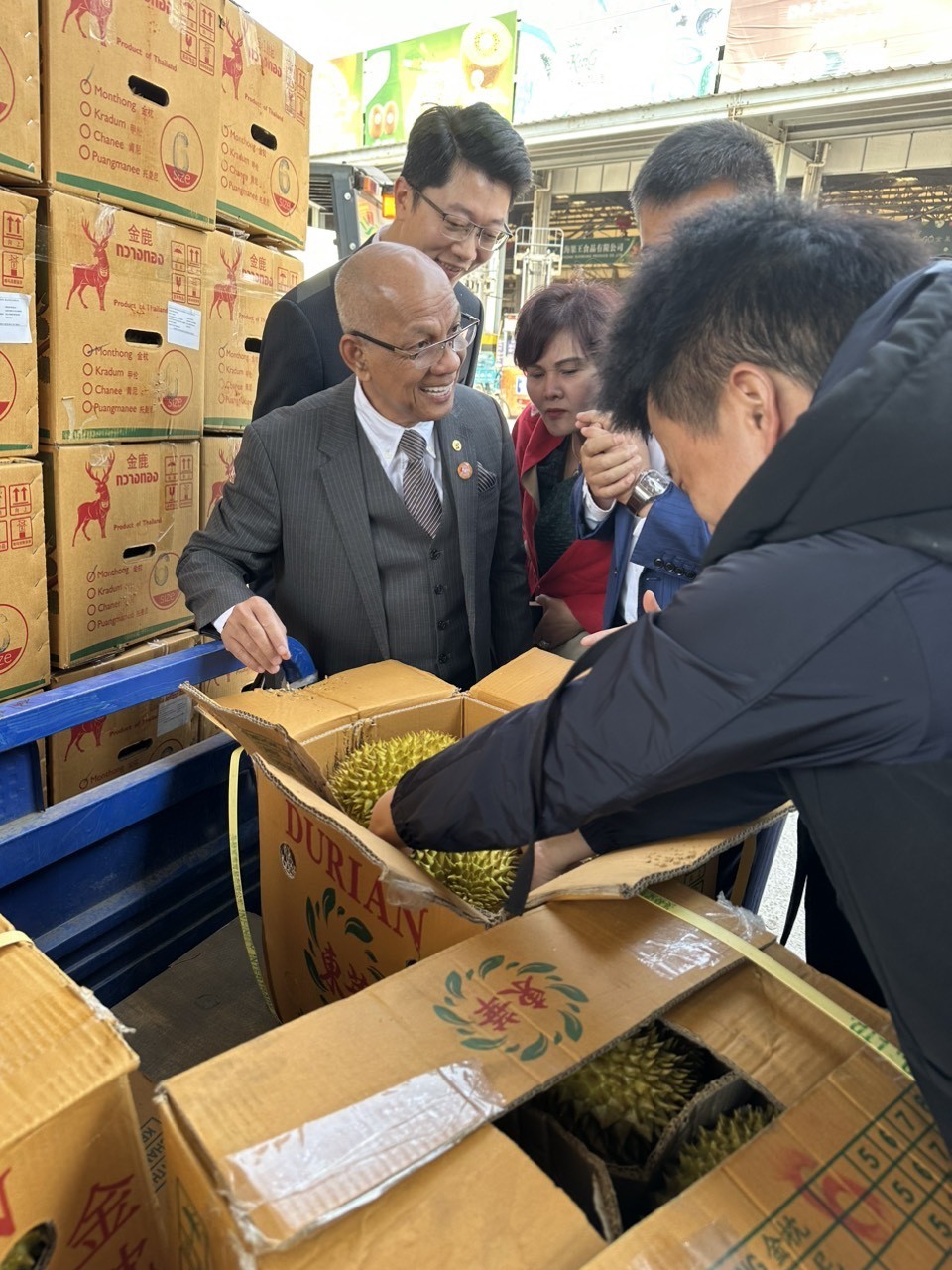 Đẩy mạnh xuất khẩu chính ngạch hàng hóa của Việt Nam vào Trung Quốc qua cảng Thượng Hải Đẩy mạnh xuất khẩu chính ngạch hàng hóa của Việt Nam vào Trung Quốc qua cảng Thượng Hải