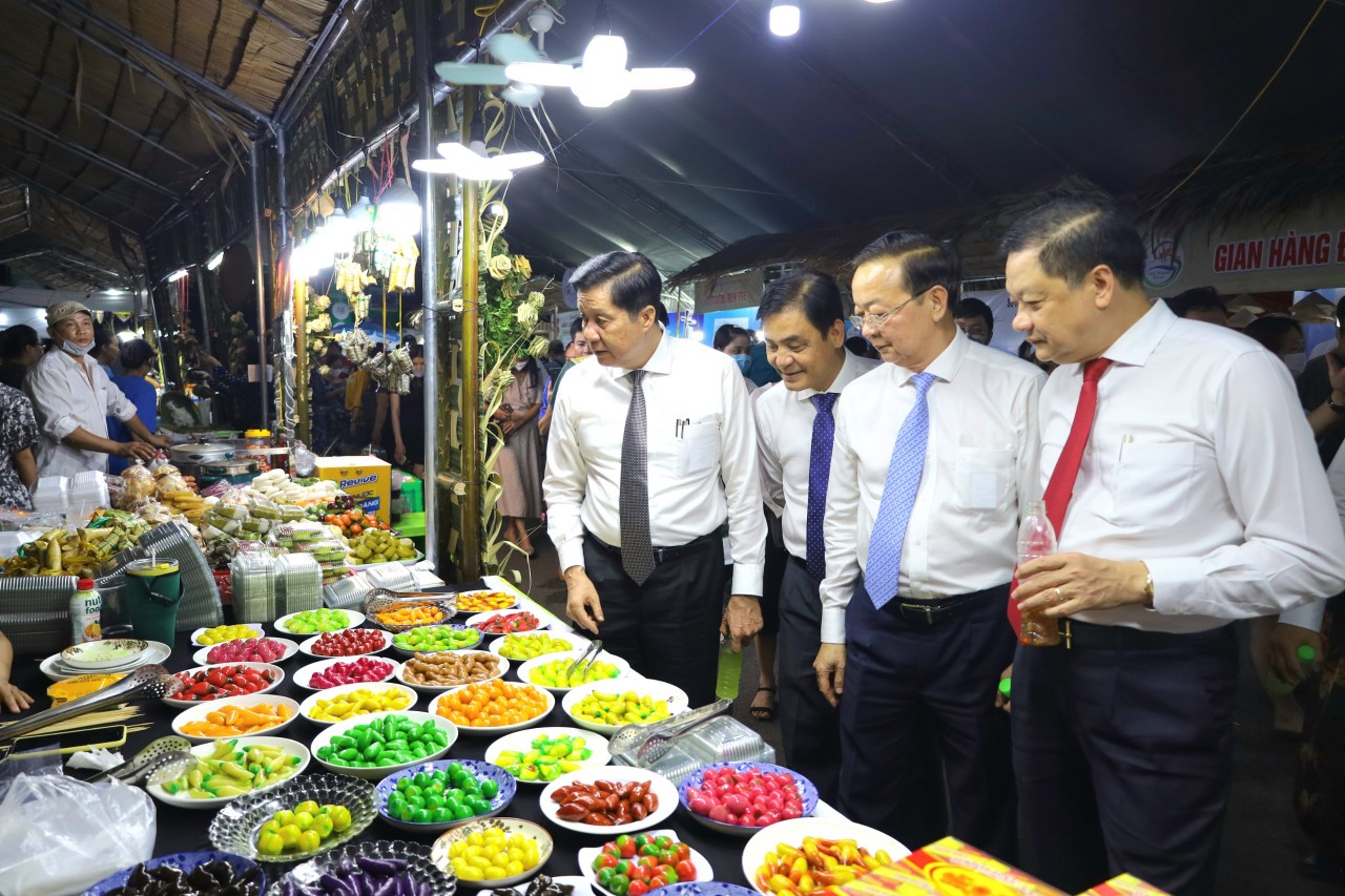 Thực khách có cơ hội thưởng thức nhiều món bánh dân gian Nam Bộ nổi tiếng Thực khách có cơ hội thưởng thức nhiều món bánh dân gian Nam Bộ nổi tiếng