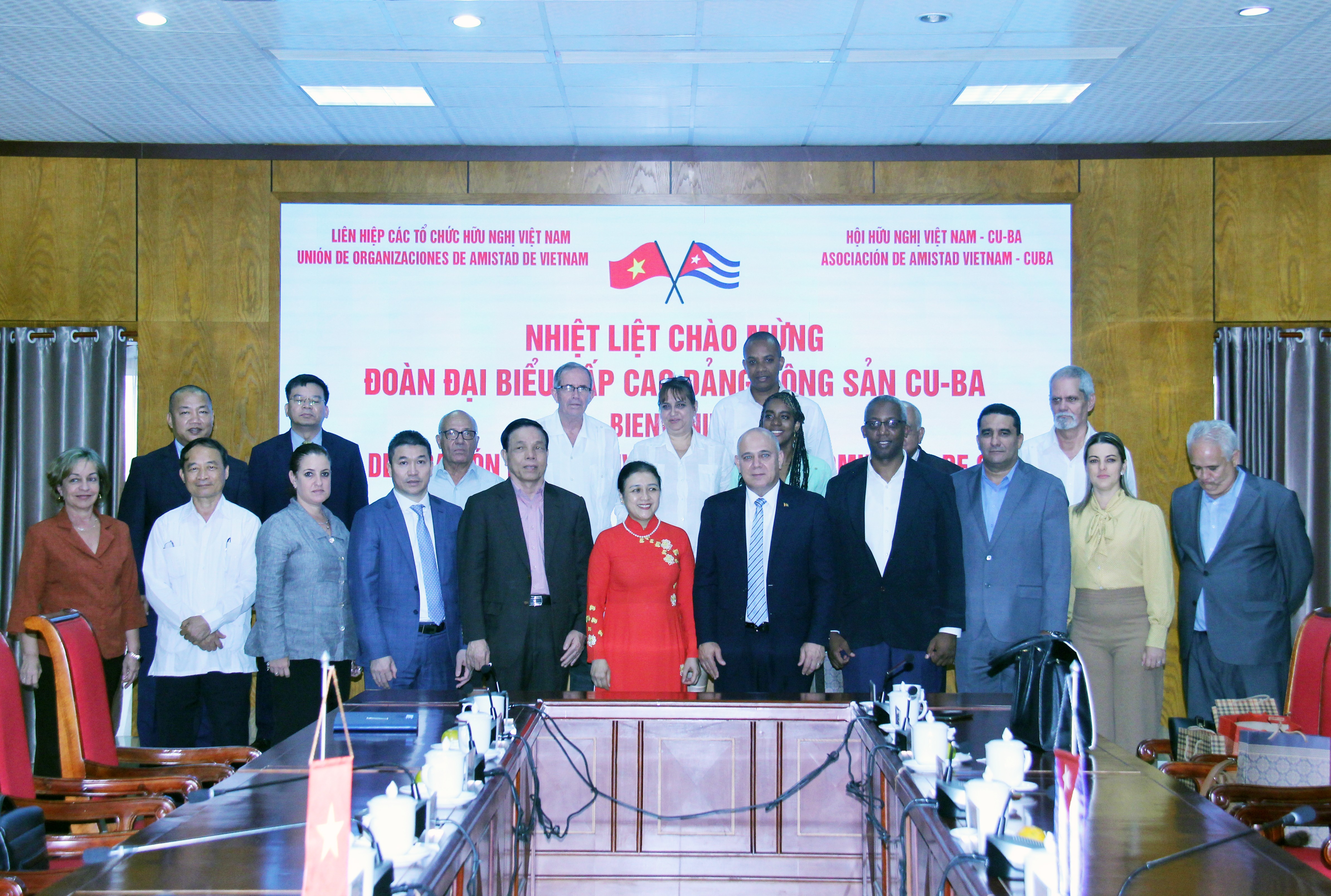 Tăng cường giáo dục thế hệ trẻ về tình hữu nghị truyền thống đặc biệt Việt Nam – Cuba Tăng cường giáo dục thế hệ trẻ về tình hữu nghị truyền thống đặc biệt Việt Nam – Cuba