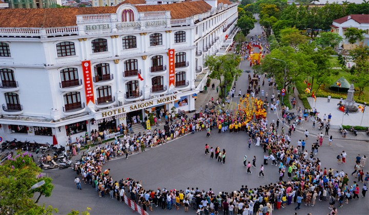 Thừa Thiên Huế đón khoảng 36,3 nghìn lượt khách quốc tế trong dịp nghỉ lễ Thừa Thiên Huế đón khoảng 36,3 nghìn lượt khách quốc tế trong dịp nghỉ lễ