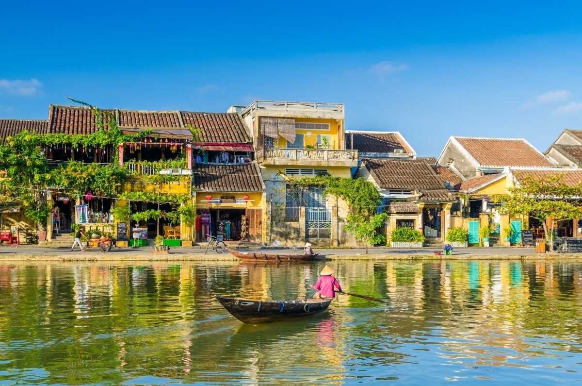 Hanoi, Hoi An's Winter Vacation Destinations Attract Tourists Hanoi, Hoi An's Winter Vacation Destinations Attract Tourists