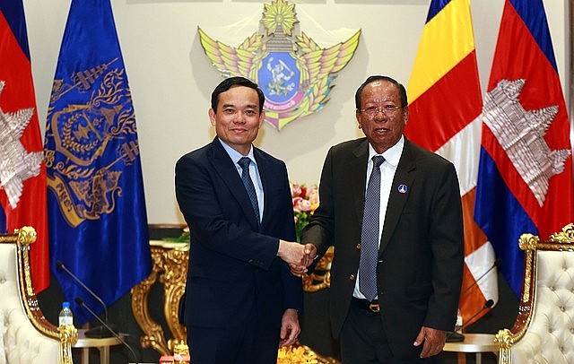 Cambodiaa Vietnam, Cambodia Strengthen People-to-people Exchanges to Cultivate Traditional Friendship