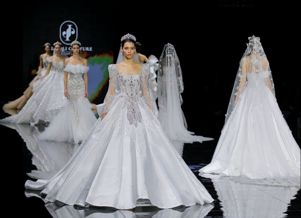 This is considered a collection that marks the transformation of JoliPoli. This is considered a collection that marks the transformation of JoliPoli.