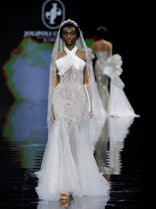 Vietnamese Designer Attracts Attention at Spanish Fashion Week Vietnamese Designer Attracts Attention at Spanish Fashion Week