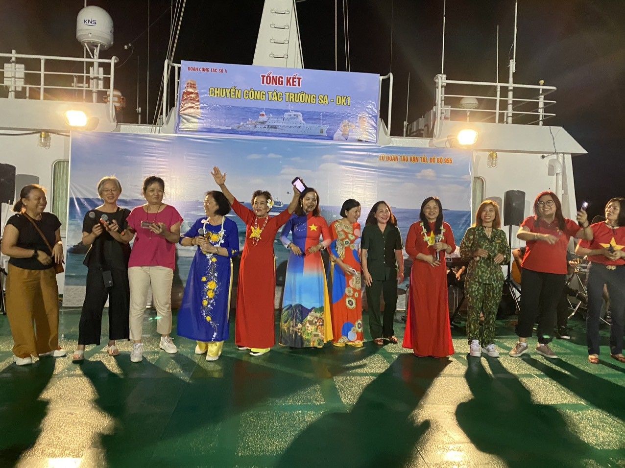 Kỳ 1: Chuyến tàu đại đoàn kết Kỳ 1: Chuyến tàu đại đoàn kết