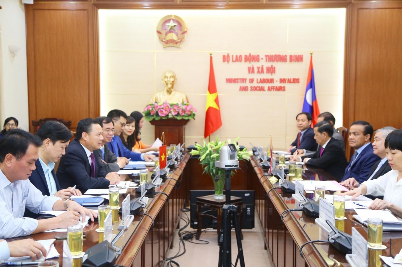 Việt Nam chia sẻ kinh nghiệm giúp Lào sửa đổi, bổ sung Luật Bảo hiểm xã hội Việt Nam chia sẻ kinh nghiệm giúp Lào sửa đổi, bổ sung Luật Bảo hiểm xã hội