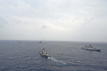 Chùm ảnh Tàu 015-Trần Hưng Đạo diễn tập Hàng hải đa phương Ấn Độ-ASEAN (AIME) năm 2023
