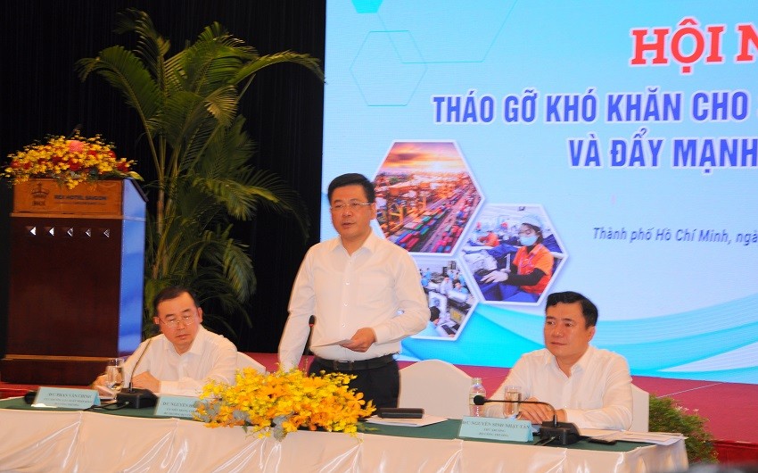 Xuất khẩu sụt giảm mạnh, Hiệp hội Cao su đề xuất một loạt khó khăn cần tháo gỡ Xuất khẩu sụt giảm mạnh, Hiệp hội Cao su đề xuất một loạt khó khăn cần tháo gỡ
