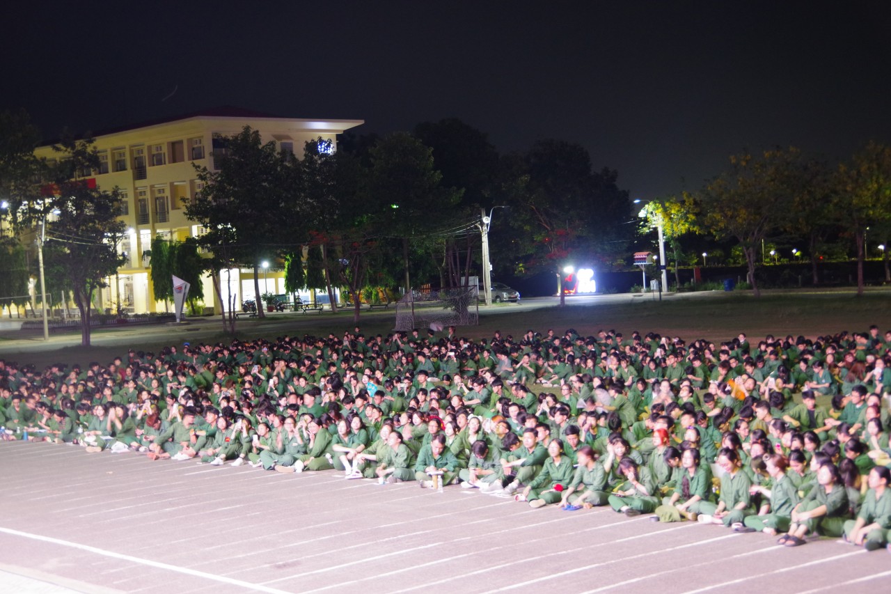 Vùng 2 Hải quân tuyên truyền về biển, đảo cho gần 2000 sinh viên TP.HCM Vùng 2 Hải quân tuyên truyền về biển, đảo cho gần 2000 sinh viên TP.HCM