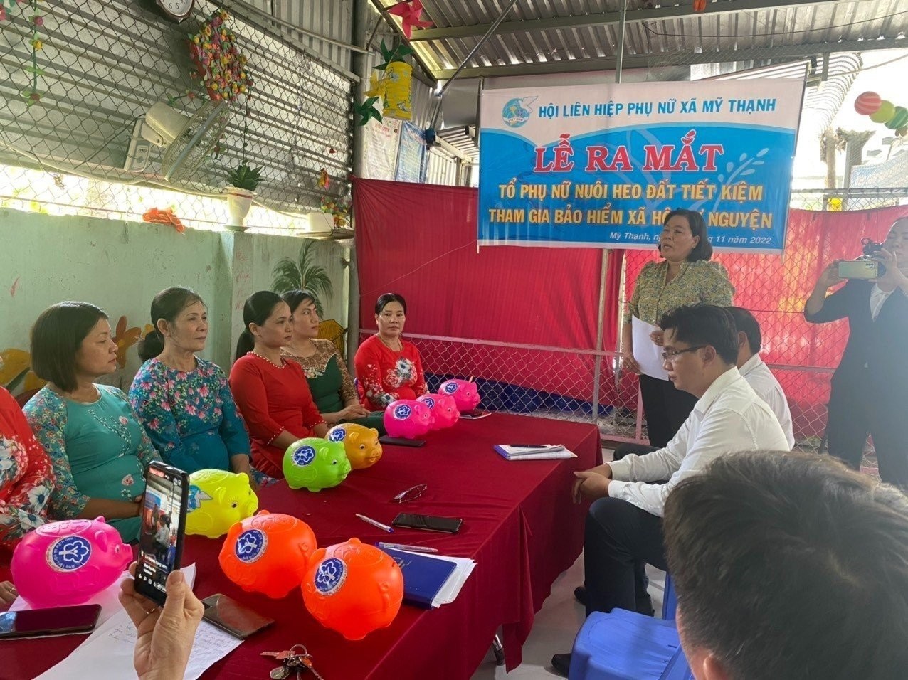 mô hình Nuôi heo đất tiết kiệm tham gia bảo hiểm xã hội (BHXH) tự nguyện mô hình Nuôi heo đất tiết kiệm tham gia bảo hiểm xã hội (BHXH) tự nguyện