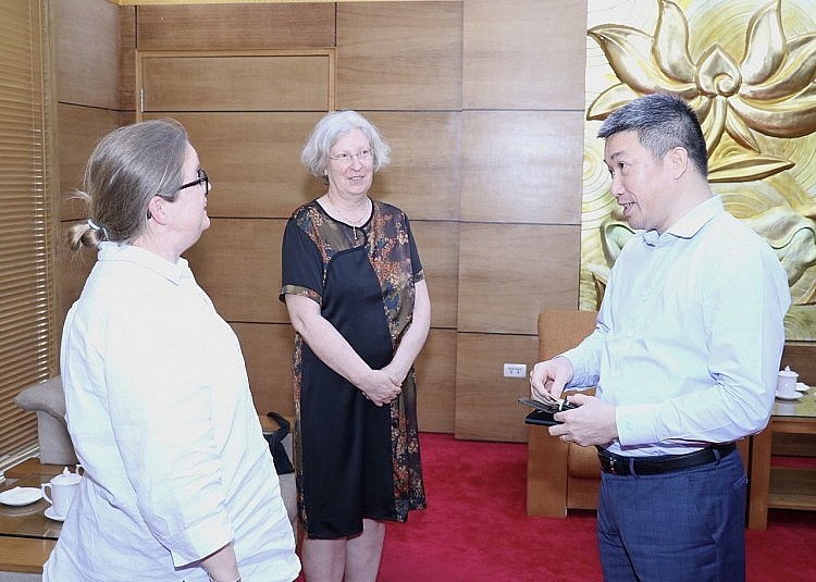 VUFO to Accompanies NGO to Support Disadvantaged People in Vietnam VUFO to Accompanies NGO to Support Disadvantaged People in Vietnam