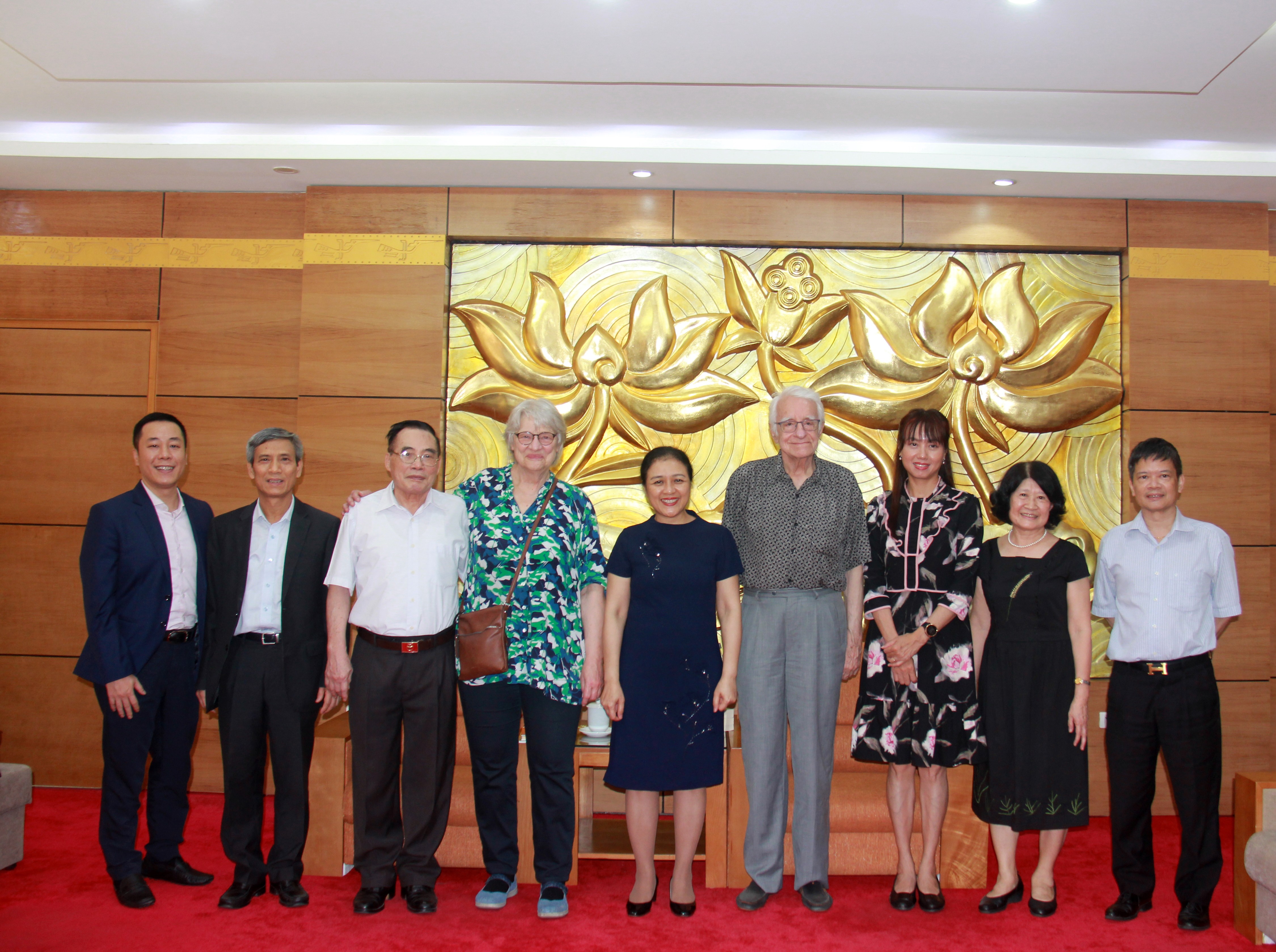 Các đại biểu chụp ảnh kỷ niệm (Ảnh: Thành Luân). Các đại biểu chụp ảnh kỷ niệm (Ảnh: Thành Luân).
