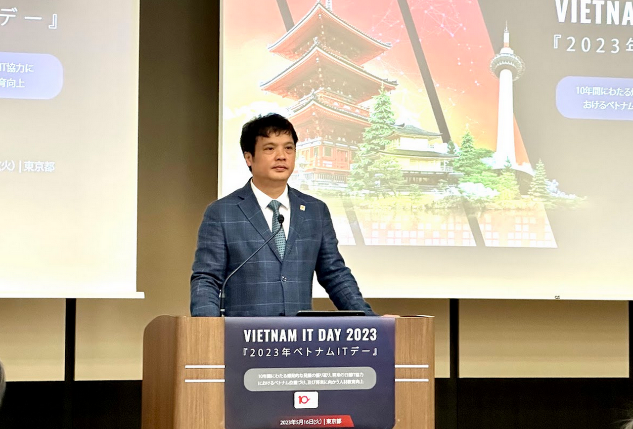 Ông Nguyễn Văn Khoa - Chủ tịch VINASA tại Vietnam IT Day 2023. Ông Nguyễn Văn Khoa - Chủ tịch VINASA tại Vietnam IT Day 2023.