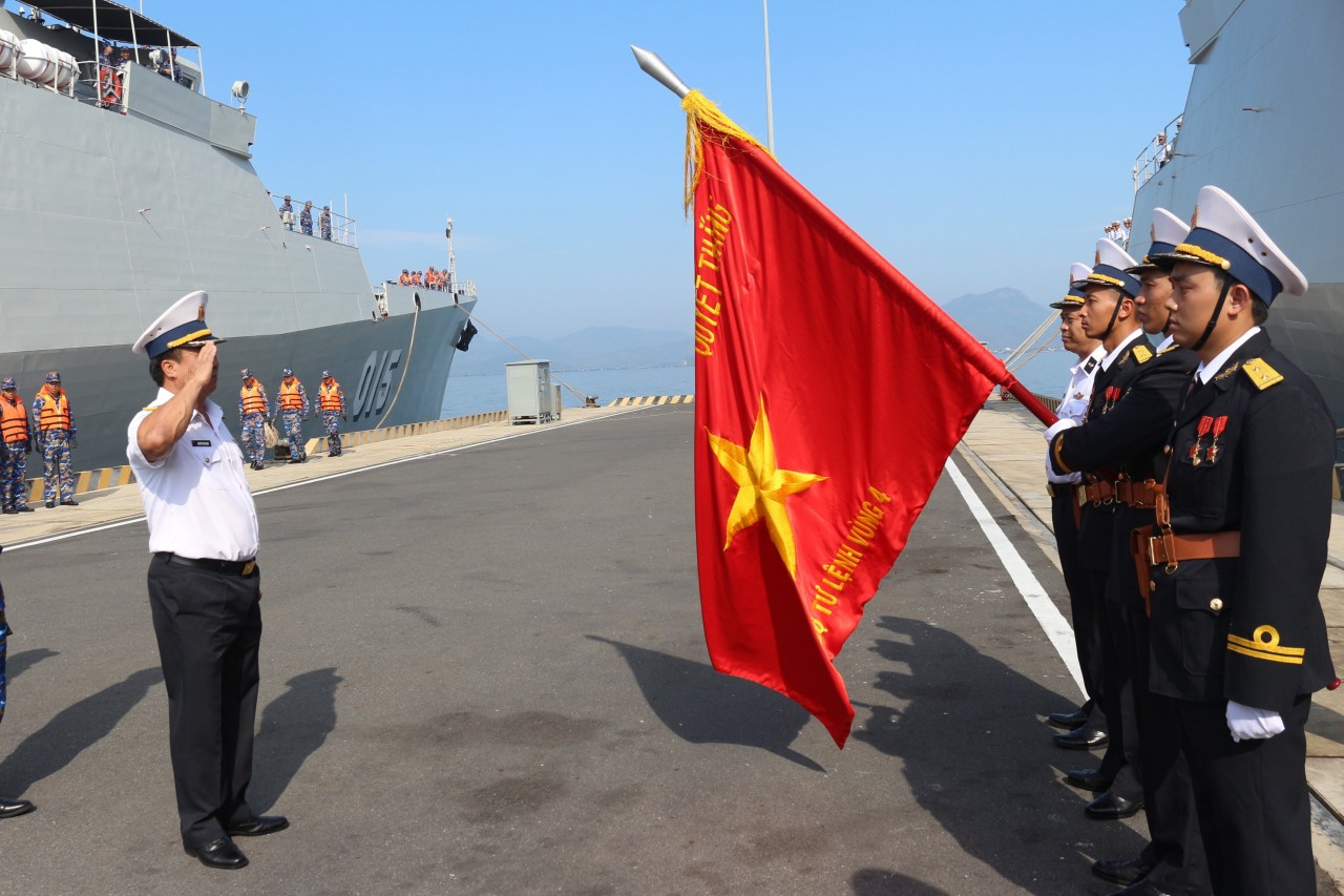 Hải quân Việt Nam kết thúc thành công nhiệm vụ đối ngoại quốc phòng tại Singapore và Philippines Hải quân Việt Nam kết thúc thành công nhiệm vụ đối ngoại quốc phòng tại Singapore và Philippines