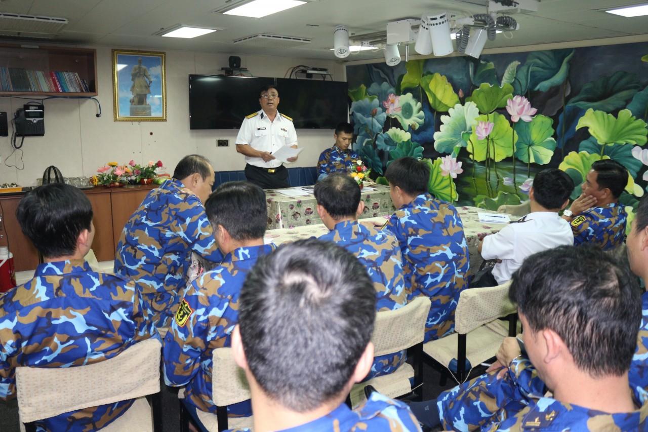 Hải quân Việt Nam kết thúc thành công nhiệm vụ đối ngoại quốc phòng tại Singapore và Philippines Hải quân Việt Nam kết thúc thành công nhiệm vụ đối ngoại quốc phòng tại Singapore và Philippines