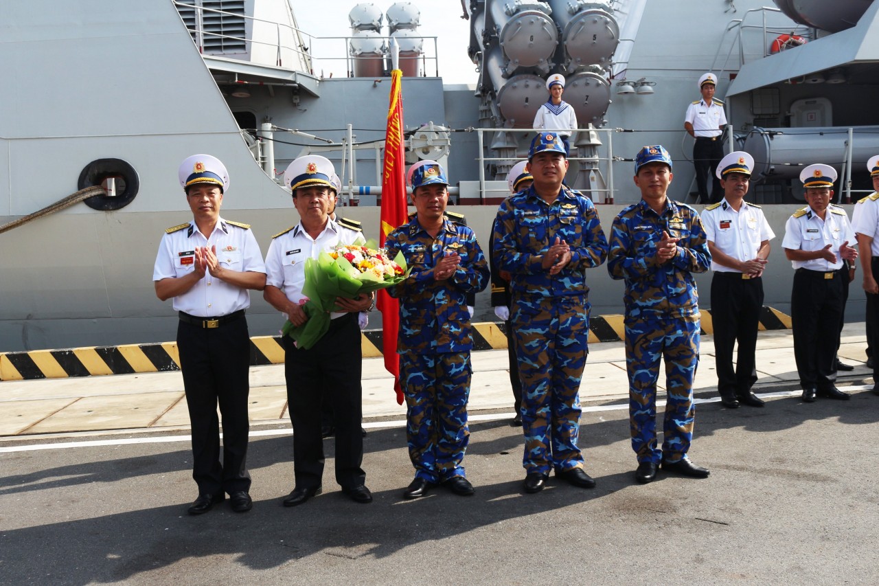 Hải quân Việt Nam kết thúc thành công nhiệm vụ đối ngoại quốc phòng tại Singapore và Philippines Hải quân Việt Nam kết thúc thành công nhiệm vụ đối ngoại quốc phòng tại Singapore và Philippines