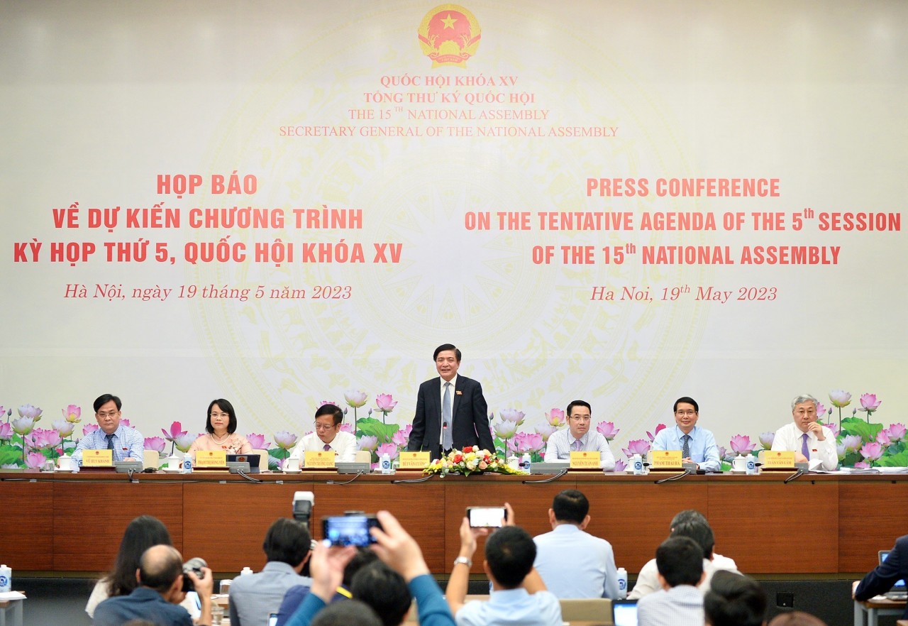 Quốc hội sẽ phê chuẩn nhận sự, thông qua 8 dự án luật và 3 nghị quyết tại Kỳ họp thứ 5 Quốc hội sẽ phê chuẩn nhận sự, thông qua 8 dự án luật và 3 nghị quyết tại Kỳ họp thứ 5