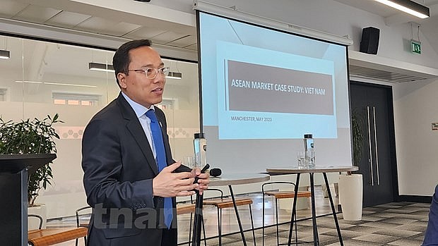 Vietnam and British Localities Strengthen Cooperation Vietnam and British Localities Strengthen Cooperation