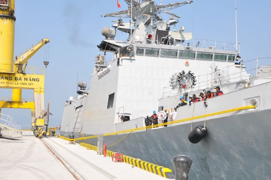 Indian Naval Ships Begins Visit to Da Nang City Indian Naval Ships Begins Visit to Da Nang City
