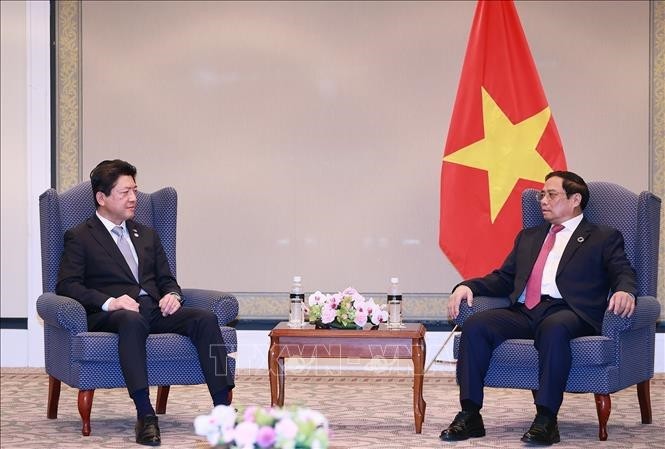 Prime Minister Pham Minh Chinh received Yoshida Akio, Representative Executive Director of AEON Co. Ltd. Photo: VNA Prime Minister Pham Minh Chinh received Yoshida Akio, Representative Executive Director of AEON Co. Ltd. Photo: VNA