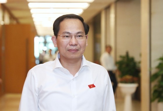 Quốc hội bổ nhiệm và phê chuẩn tân Chủ nhiệm Ủy ban Tài chính - Ngân sách và Bộ trưởng Bộ Tài nguyên và Môi trường Quốc hội bổ nhiệm và phê chuẩn tân Chủ nhiệm Ủy ban Tài chính - Ngân sách và Bộ trưởng Bộ Tài nguyên và Môi trường