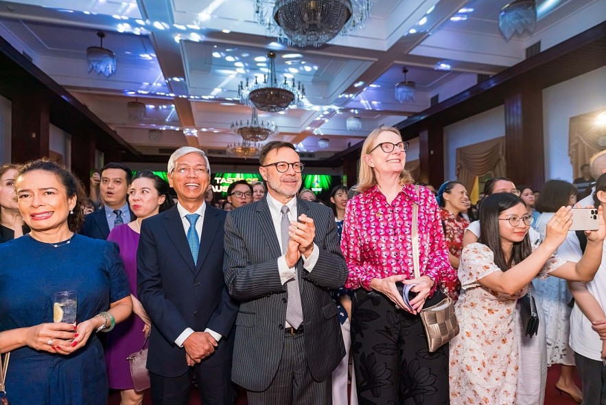 Australian Ambassador to Vietnam: Culinary Diplomacy Promotes Vietnam-Australia Businesses Cooperation Culinary Diplomacy Promotes Vietnam-Australia Businesses Cooperation
