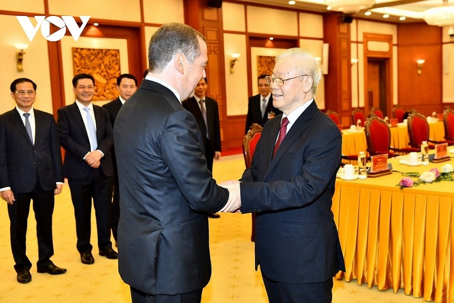 Party General Secretary Nguyen Phu Trong (R) welcomes Dmitry Medvedev, chairman of the United Russia Party and deputy chairman of the Security Council of the Russian Federation, in Hanoi on May 22. Party General Secretary Nguyen Phu Trong (R) welcomes Dmitry Medvedev, chairman of the United Russia Party and deputy chairman of the Security Council of the Russian Federation, in Hanoi on May 22.