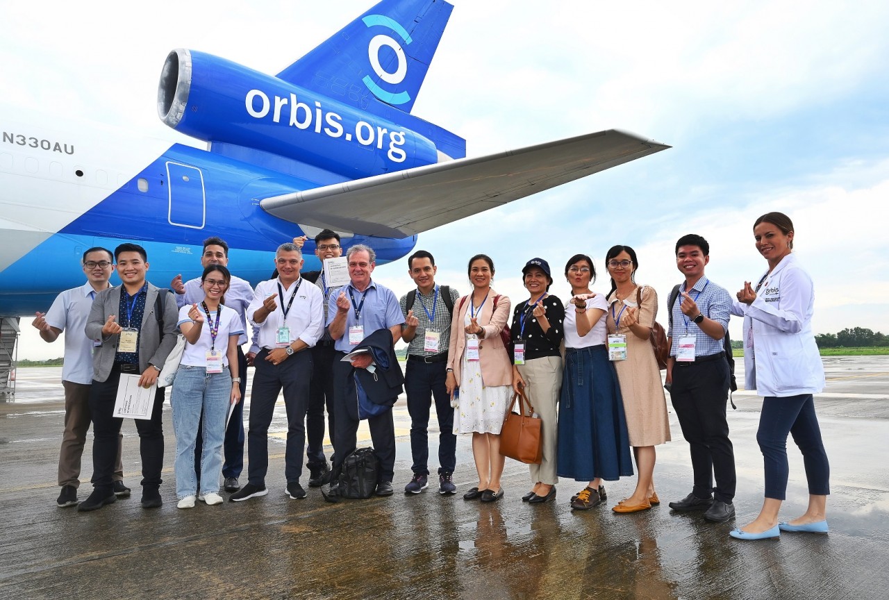 Bệnh viện Bay Orbis có mặt tại Cần Thơ trong chương trình đào tạo cho các y bác sĩ chuyên ngành nhãn khoa tại Việt Nam. Bệnh viện Bay Orbis có mặt tại Cần Thơ trong chương trình đào tạo cho các y bác sĩ chuyên ngành nhãn khoa tại Việt Nam.