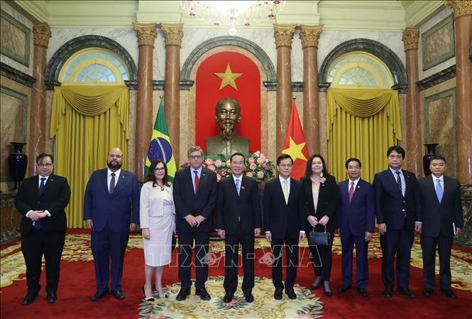 Chủ tịch nước Võ Văn Thưởng tiếp các Đại sứ trình Quốc thư Chủ tịch nước Võ Văn Thưởng tiếp các Đại sứ trình Quốc thư