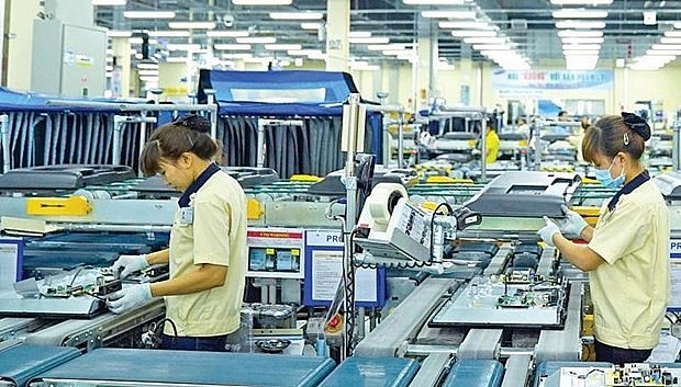 More than 5.26 billion USD is injected into 962 new projects in the five months. (Photo: baodautu.vn) More than 5.26 billion USD is injected into 962 new projects in the five months. (Photo: baodautu.vn)